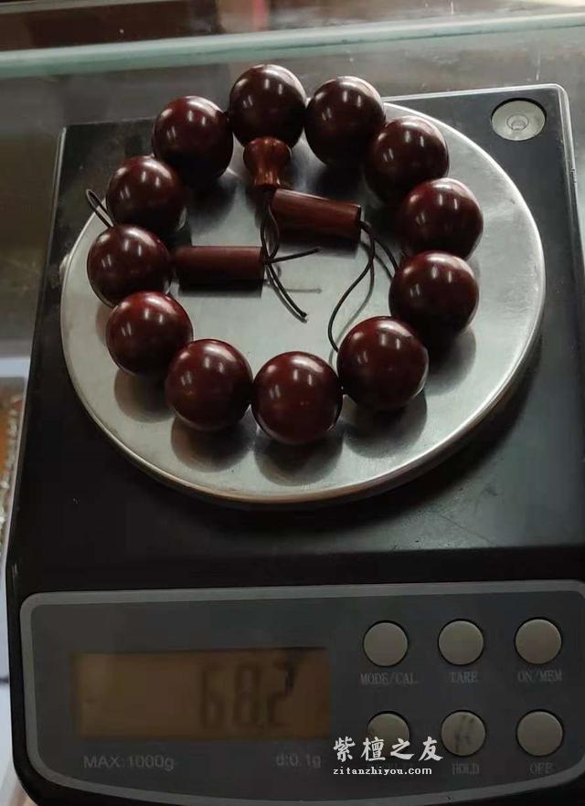 小叶紫檀的4大特征，第2点最明显，真假1眼就辨别！-2