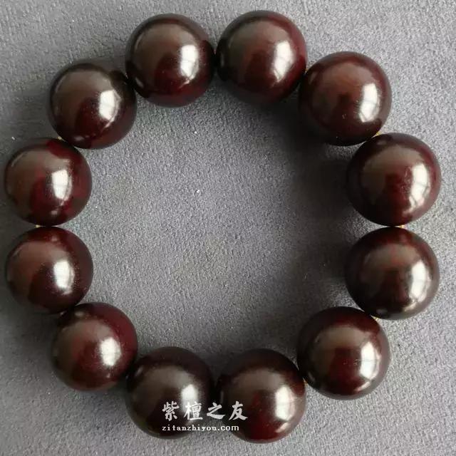 小叶紫檀手串该带左手还是右手，男士戴和女士戴有分别吗？-3