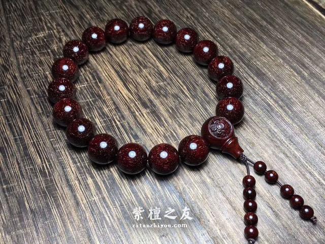 小叶紫檀手串，用心才能盘玩出“完美包浆”-4