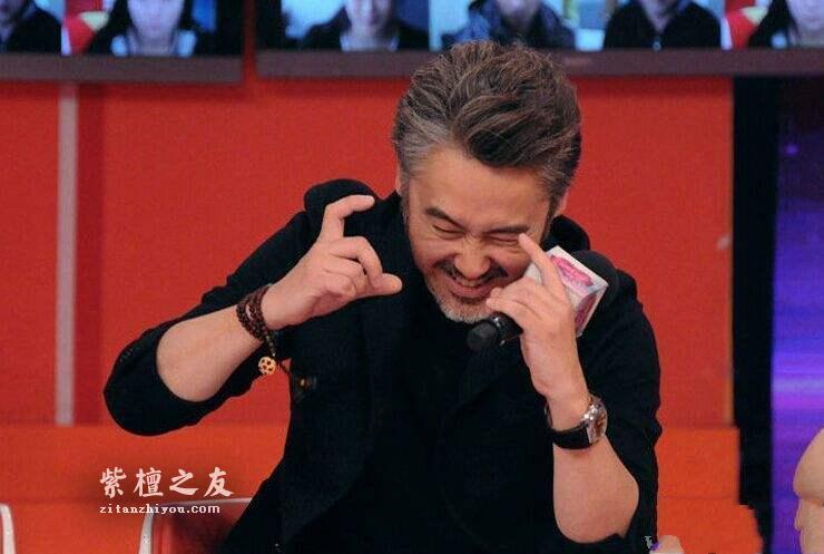 为什么一线大腕都在戴“小叶紫檀手串”？为了炫富吗？-6