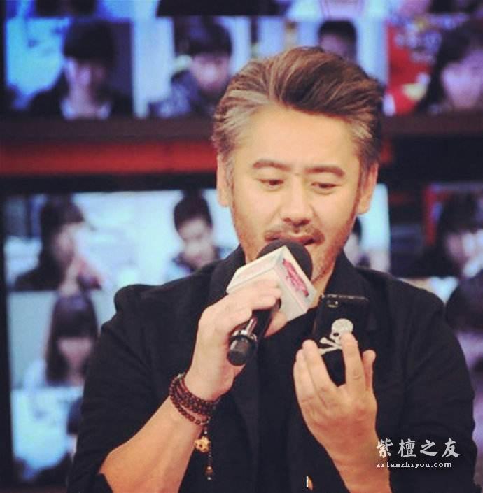 为什么一线大腕都在戴“小叶紫檀手串”？为了炫富吗？-3