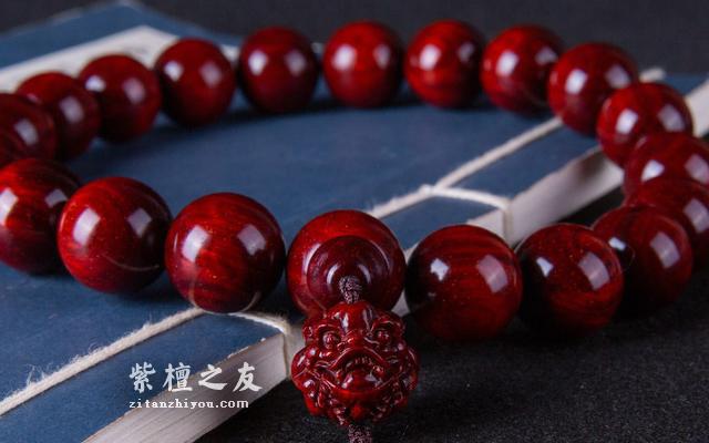 玩小叶紫檀，这些保养方法你都造吗？-3
