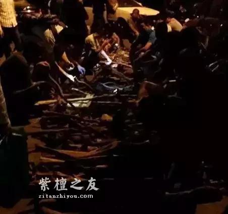 揭秘真实的小叶紫檀赌料过程，玩得起也要输得起！-3