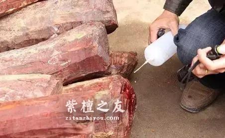 揭秘真实的小叶紫檀赌料过程，玩得起也要输得起！-4
