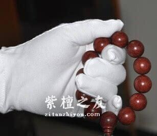 怎样才能避免小叶紫檀手串被盘玩成黑球球？-5