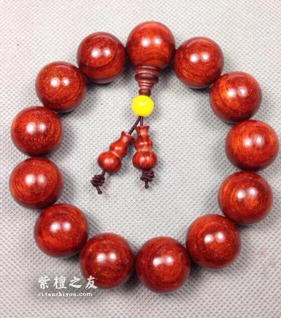 小叶紫檀手串佛珠颗数的寓意，解读更深层的含义-3