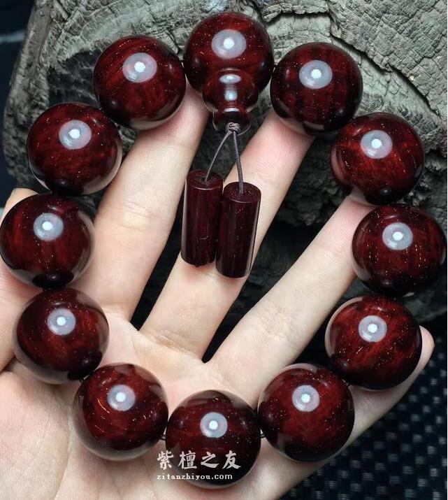 极品小叶紫檀，到底长什么样？-2