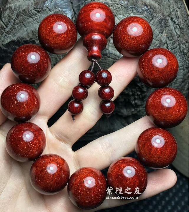 极品小叶紫檀，到底长什么样？-1