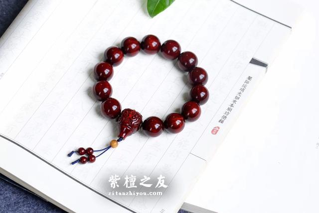 玩小叶紫檀不能碰的六大克星，能不碰就不碰！-1