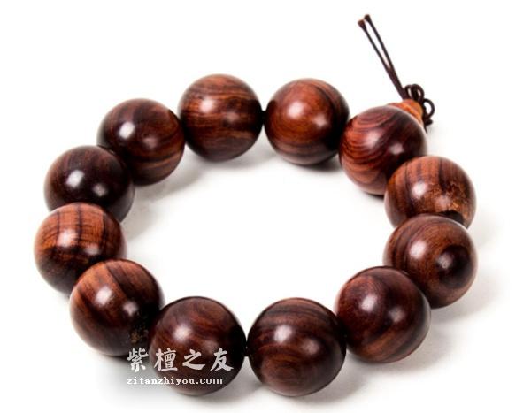 小叶紫檀如何辨别好坏？如何挑选紫檀手串-3