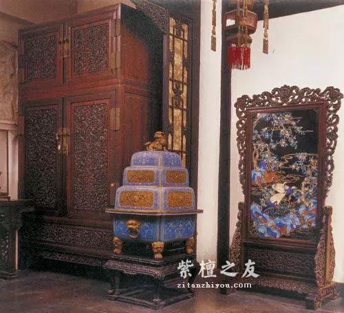 史上最痴迷紫檀的乾隆皇帝，一生玩掉700505斤紫檀-12