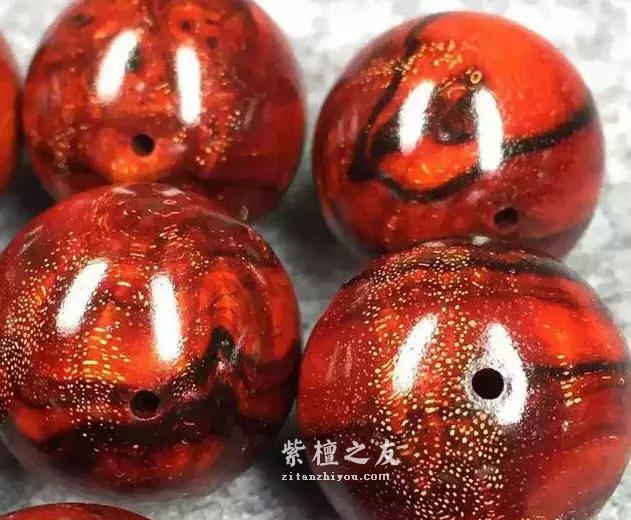 文玩天下告诉你；百年寸檀，十檀为什么九空？-4